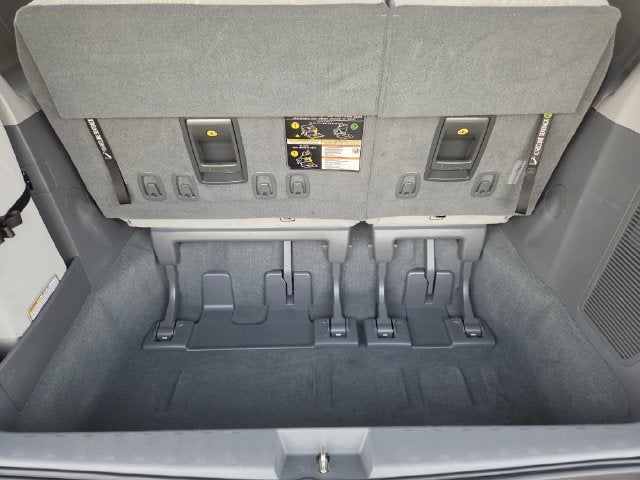 2020 Toyota Sienna LE 8 Passenger