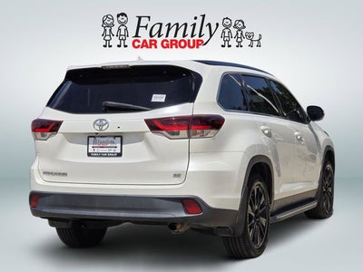 2019 Toyota Highlander SE