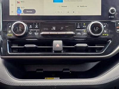 2022 Toyota Highlander Hybrid Limited