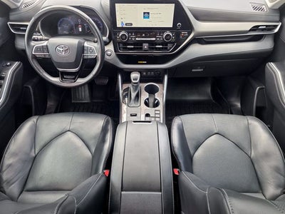 2022 Toyota Highlander Hybrid Limited