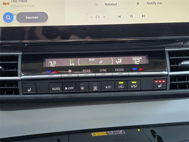 2025 Toyota Sienna XLE 8 Passenger