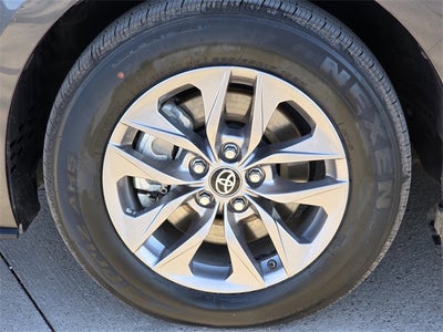 2025 Toyota Sienna XLE 8 Passenger