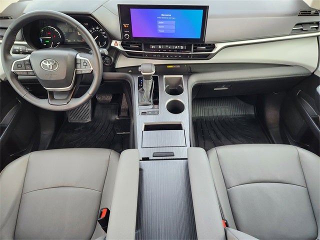 2025 Toyota Sienna XLE 7 Passenger