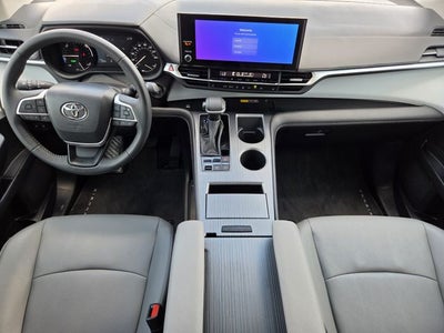 2026 Toyota Sienna XLE 8 Passenger