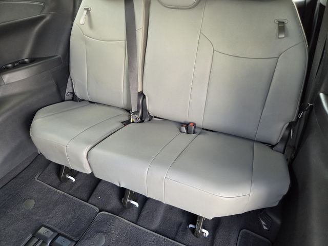 2026 Toyota Sienna XLE 8 Passenger