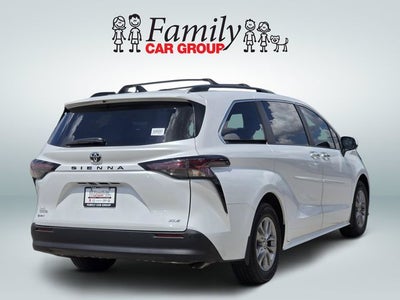 2026 Toyota Sienna XLE 8 Passenger