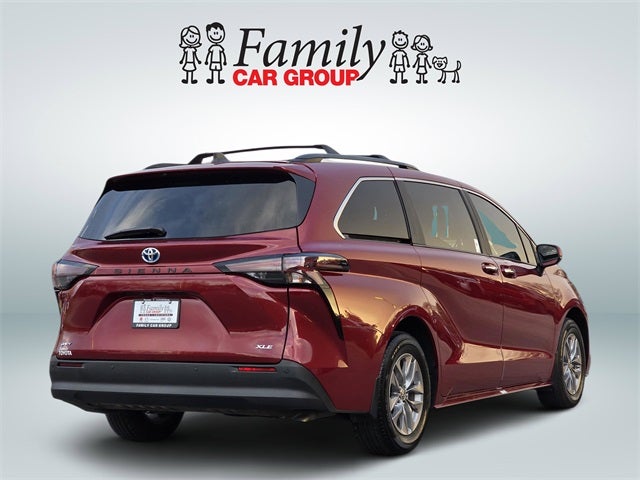 2025 Toyota Sienna XLE 8 Passenger