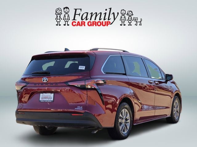 2022 Toyota Sienna XLE 7 Passenger