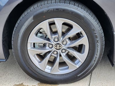 2025 Toyota Sienna XLE 8 Passenger