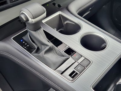 2025 Toyota Sienna XLE 8 Passenger