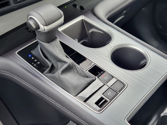 2025 Toyota Sienna XLE 8 Passenger