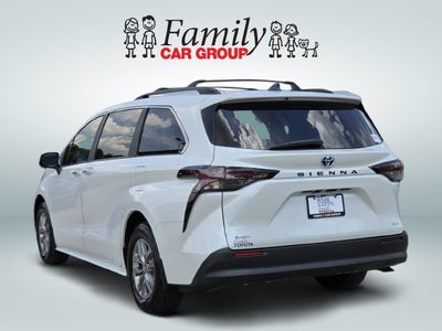 2025 Toyota Sienna XLE 8 Passenger