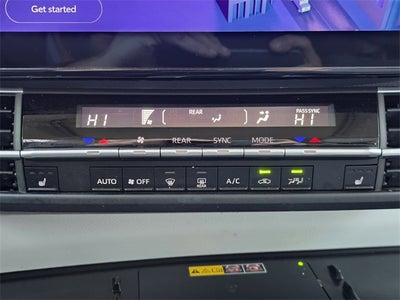 2025 Toyota Sienna XLE 8 Passenger