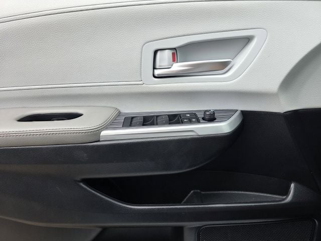 2025 Toyota Sienna XLE 8 Passenger