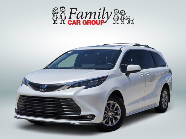 2025 Toyota Sienna XLE