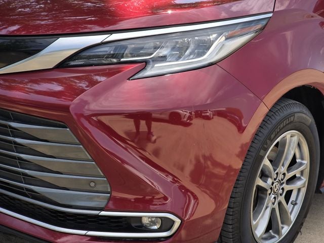 2021 Toyota Sienna Limited 7 Passenger