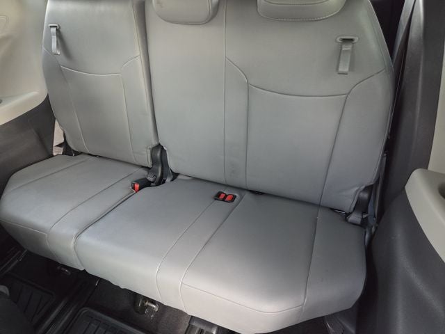 2021 Toyota Sienna Limited 7 Passenger