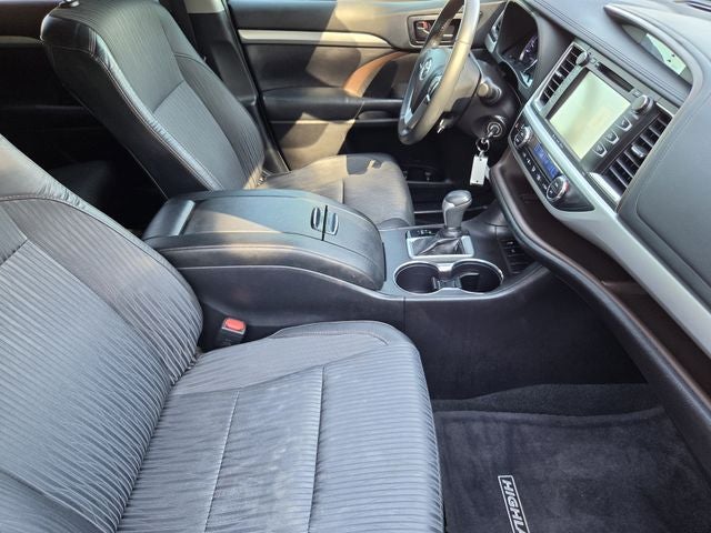 2019 Toyota Highlander LE Plus