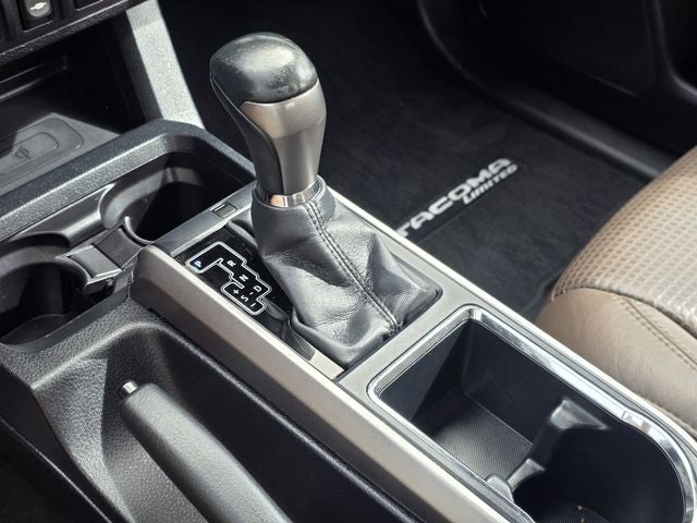 2017 Toyota Tacoma Limited V6