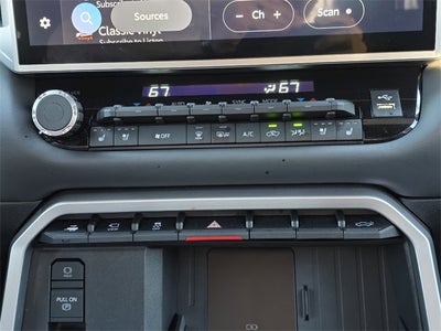 2025 Toyota Tundra Hybrid Platinum