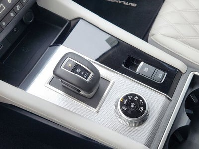2022 Mitsubishi Outlander SEL