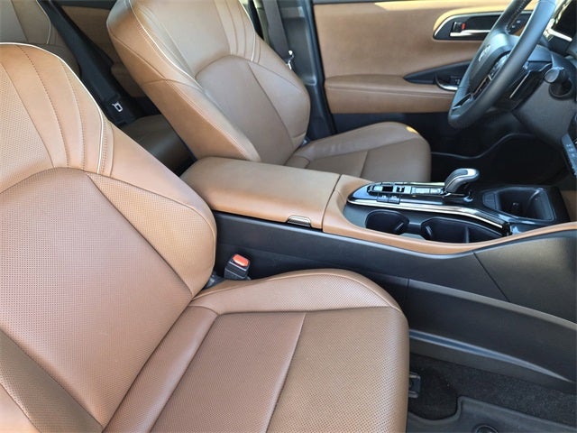 2025 Toyota Crown Signia XLE