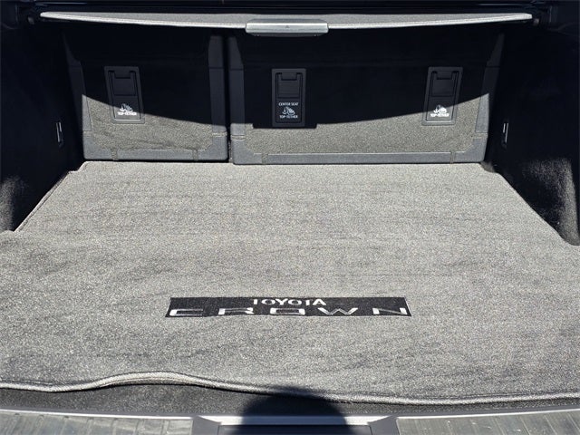 2025 Toyota Crown Signia XLE