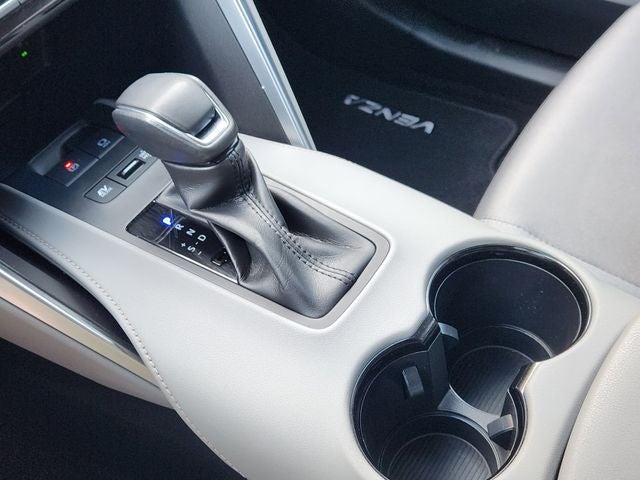 2023 Toyota Venza LE