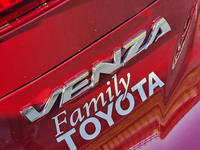 2023 Toyota Venza LE