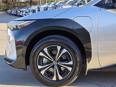 2024 Toyota bZ4X XLE