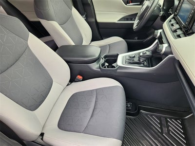 2020 Toyota RAV4 Hybrid XLE