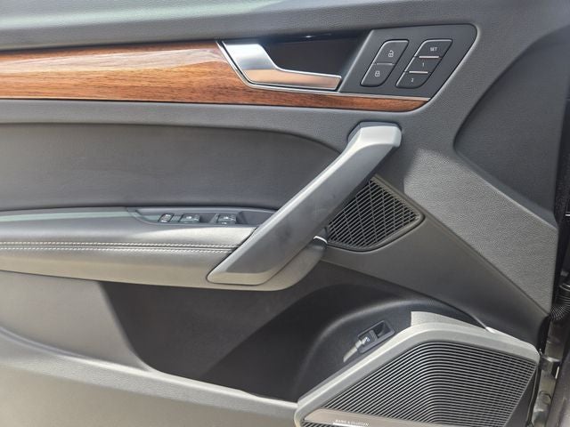 2022 Audi Q5 45 S line Premium quattro