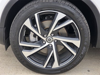 2020 Volvo XC40 R-Design