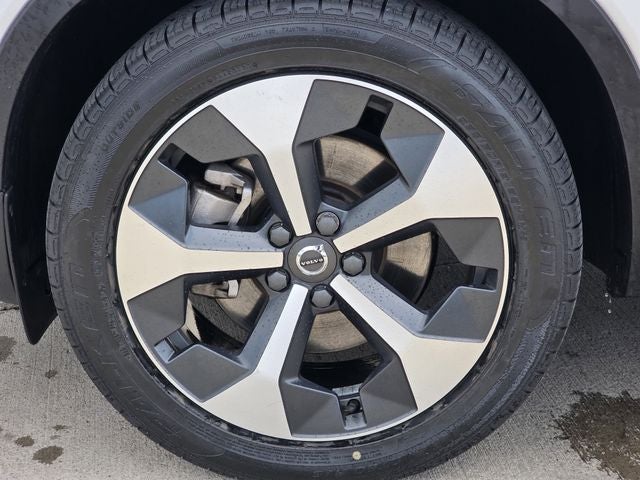 2023 Volvo XC40 Ultimate
