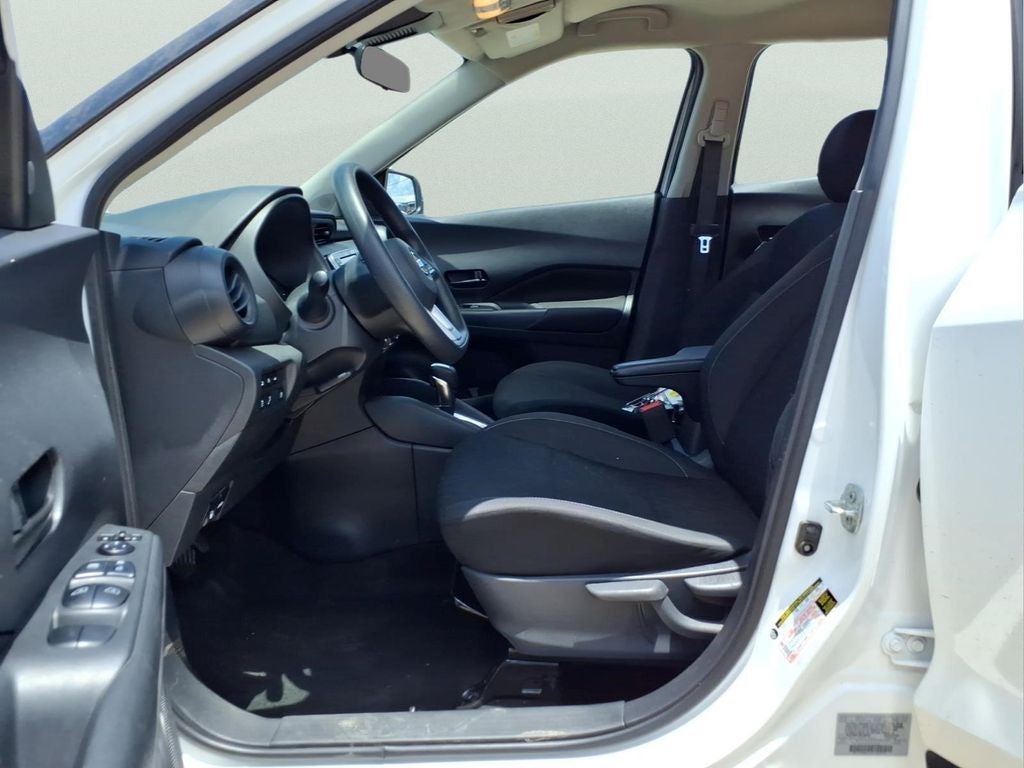 2021 Nissan Kicks S