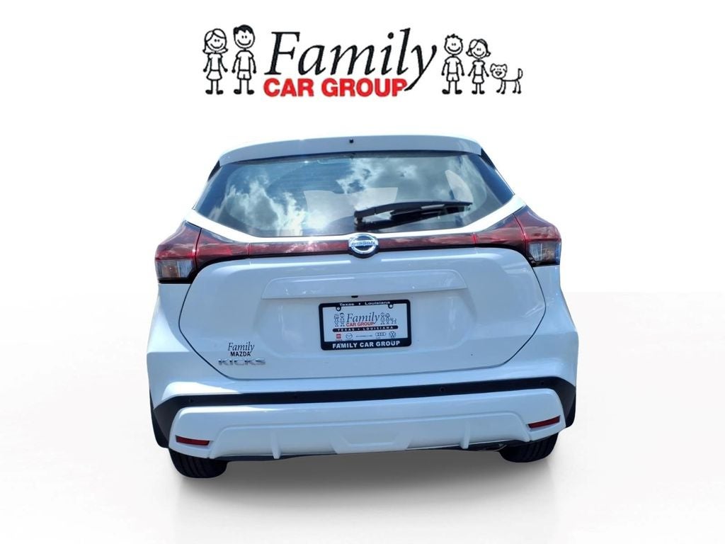 2021 Nissan Kicks S