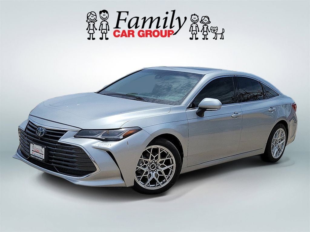 2021 Toyota Avalon Limited Hybrid's photo
