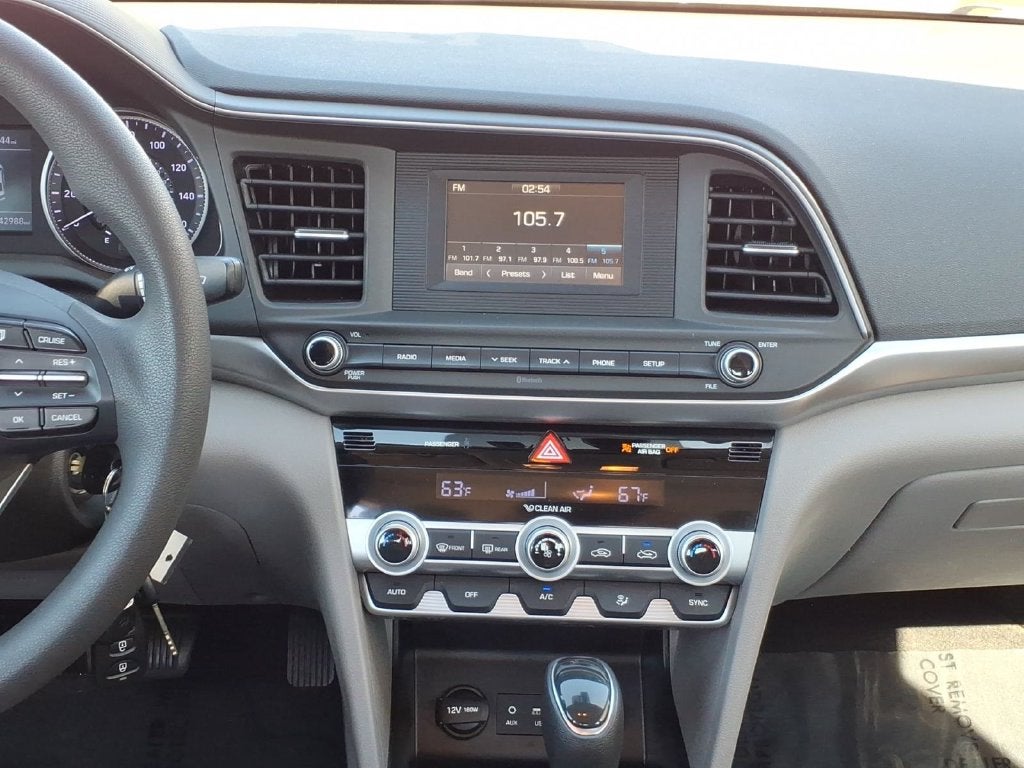 2020 Hyundai Elantra SE