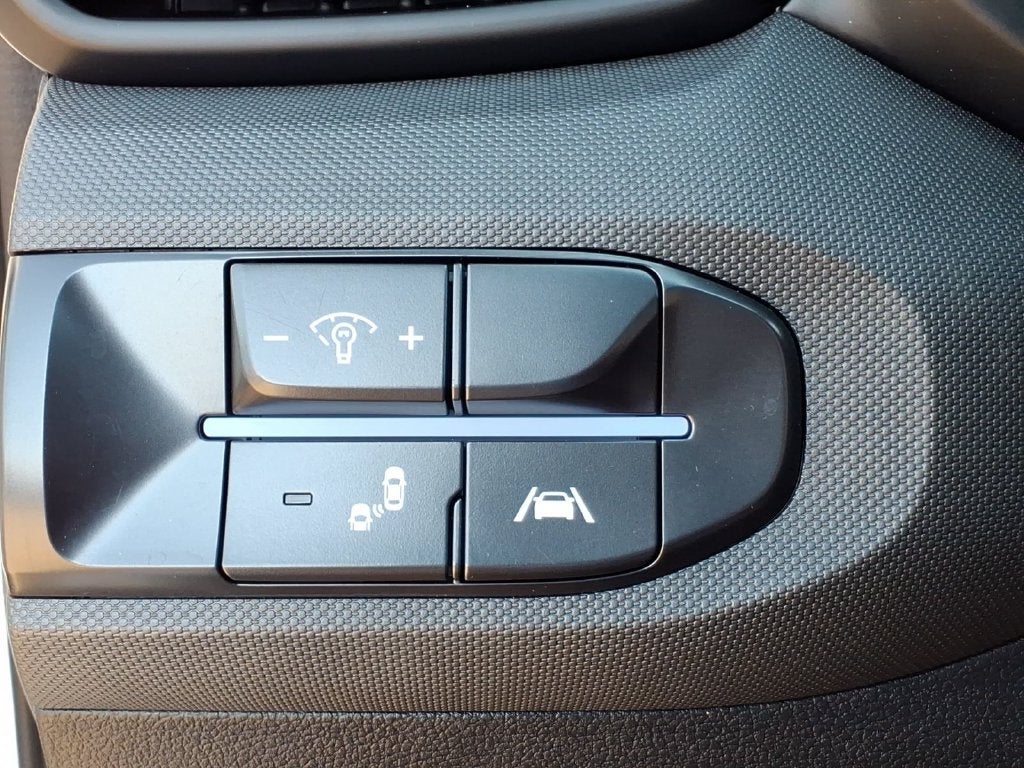 2022 Hyundai Veloster 26