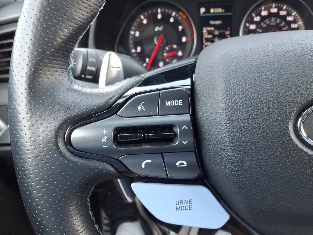 2022 Hyundai Veloster 31
