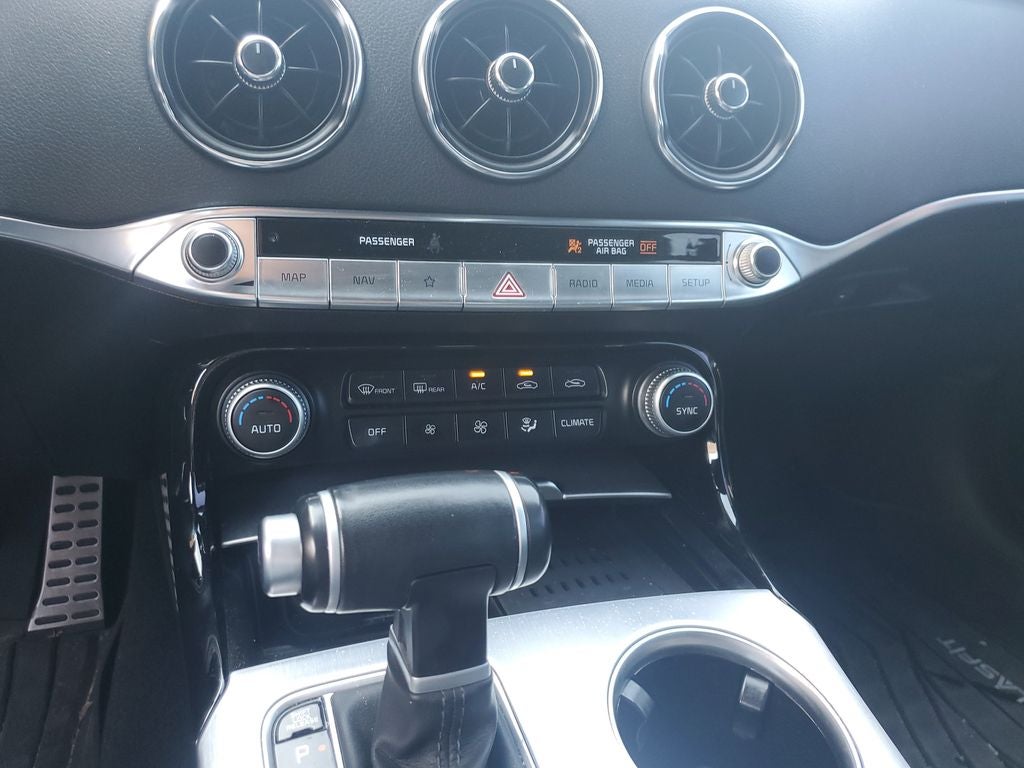 2022 Kia Stinger GT1