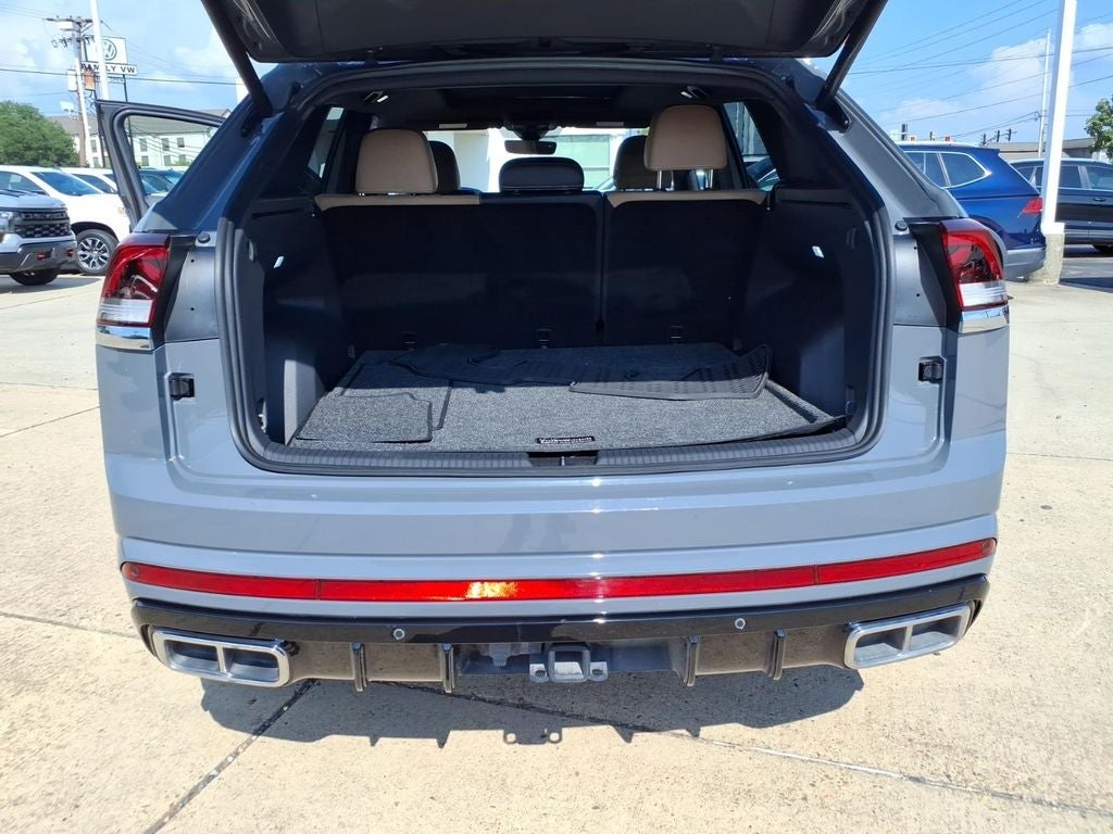 2024 Volkswagen Atlas Cross Sport 2.0T SEL R-Line