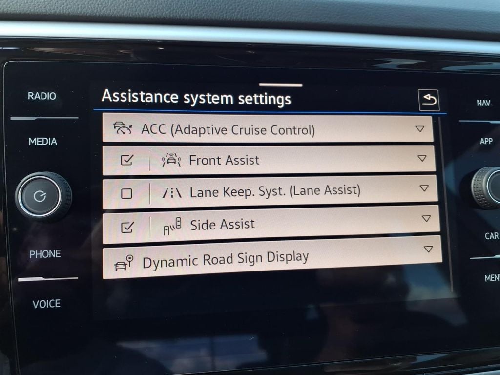 2023 Volkswagen Atlas 3.6L V6 SEL Premium R-Line