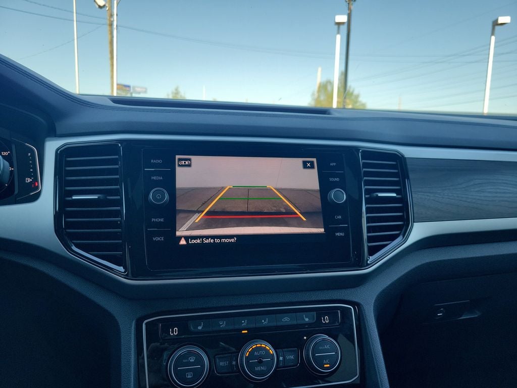 2023 Volkswagen Atlas 2.0T SE w/Technology