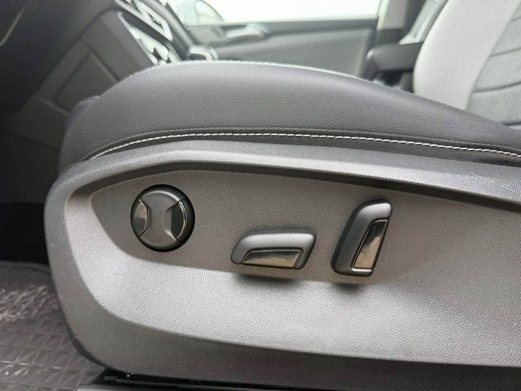 2023 Volkswagen Taos 1.5T SEL