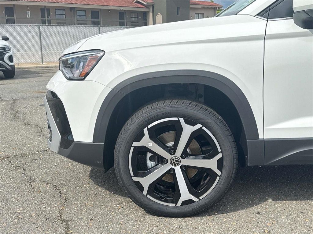 2025 Volkswagen Taos 1.5T SEL