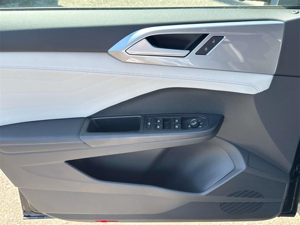 2025 Volkswagen Taos 1.5T SEL