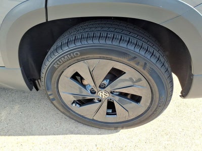 2025 Volkswagen Taos 1.5T S