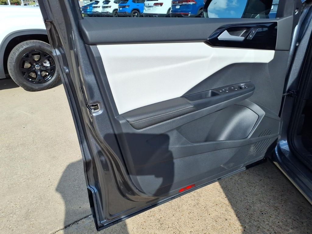 2025 Volkswagen Taos 1.5T S