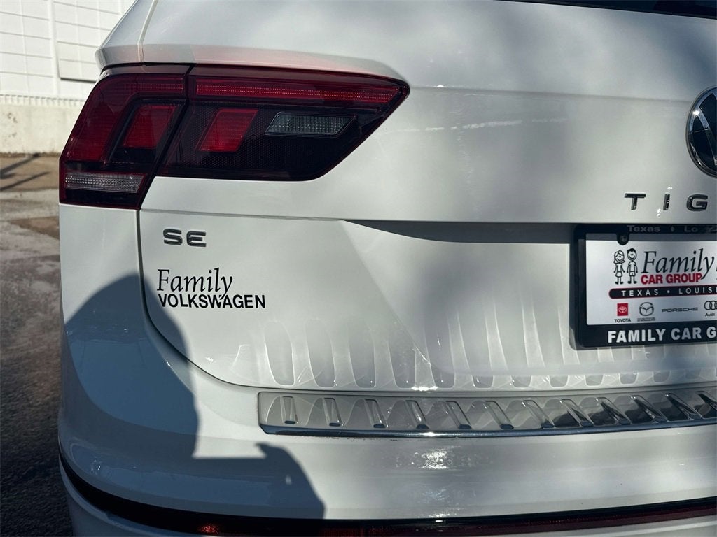2023 Volkswagen Tiguan 2.0T SE R-Line Black